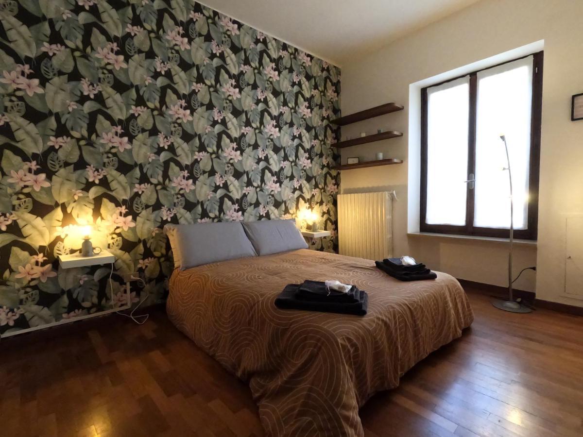 Centro Storico-Dimora Con Terrazza- Wi-Fi E Ac Apartment Asti Bagian luar foto