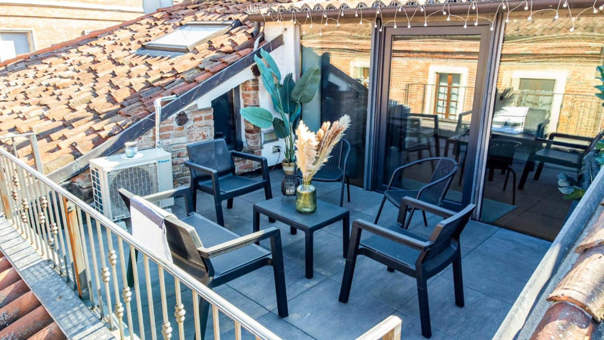 Centro Storico-Dimora Con Terrazza- Wi-Fi E Ac Apartment Asti Bagian luar foto