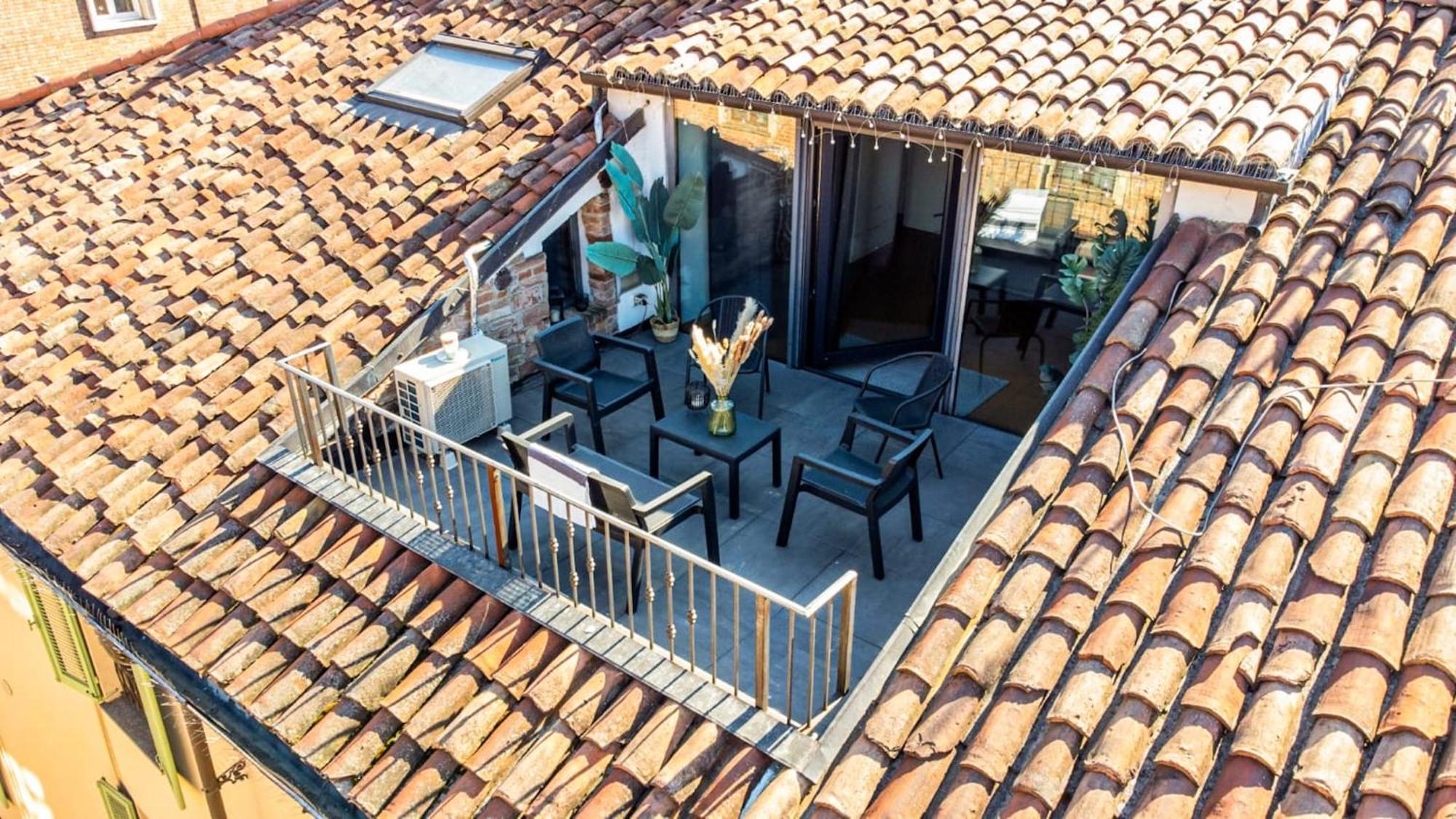 Centro Storico-Dimora Con Terrazza- Wi-Fi E Ac Apartment Asti Bagian luar foto